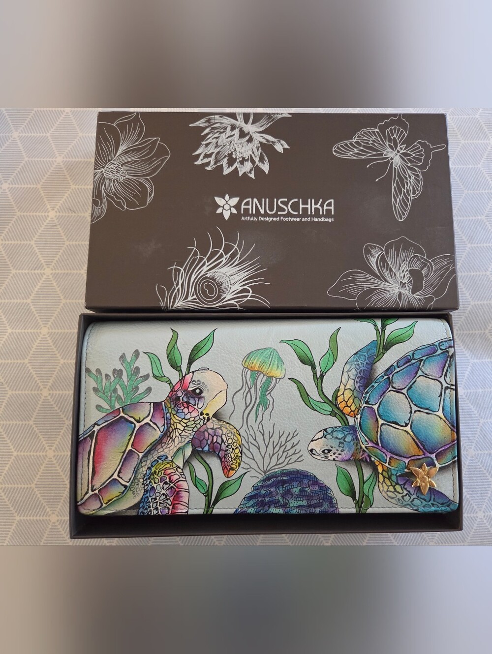 Anuschka Multicolor Sea Turtle Wallet - Artistic Women's Accessory